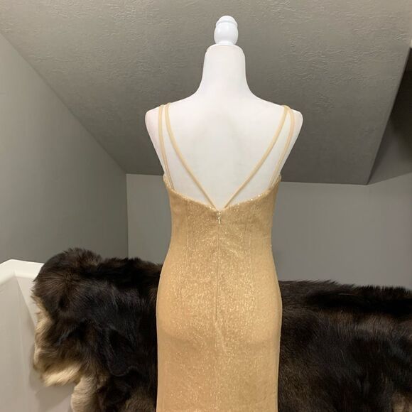 New  Sleeveless Sparkly Sequined  Evening Dress - Picture 9 of 12